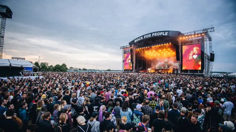 Realizace: Iron Maiden - Run For Your Lives